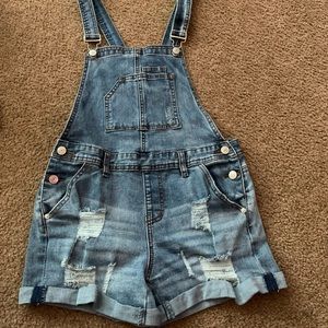 Overall shorts